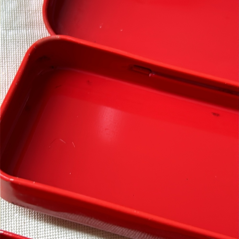 🖤1994 Hello Kitty Metal Pencil Case by Sanrio - Picture 13 of 16